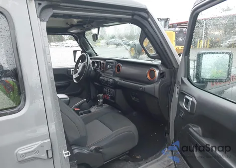 2021 Jeep Gladiator Mojave 4X4 z USA, uszkodzony, nr VIN 1C6JJTEG0ML582329